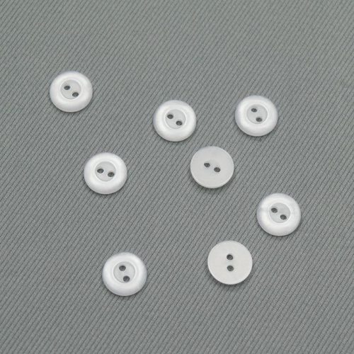 Пуговицы пластиковые 11 мм (белый перламутр) (008669)