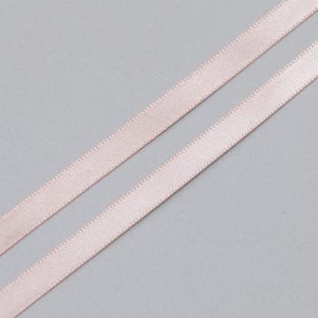 Лента атласная, серебристый пион - vanilla, 6 мм, Corseteria (010341) Лента атласная, серебристый пион - vanilla, 6 мм, Corseteria (010341)