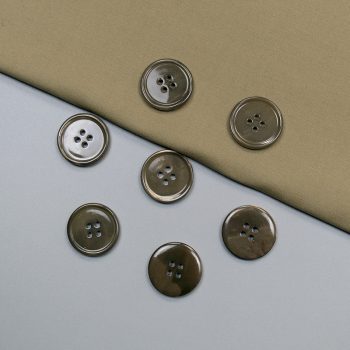 Пуговицы перламутровые, карий, 25 мм (012430)