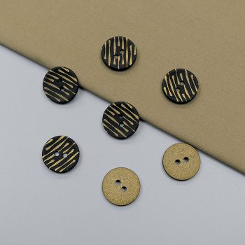 Пуговицы пластиковые, черный - золотой штрих, 15 мм (013193)