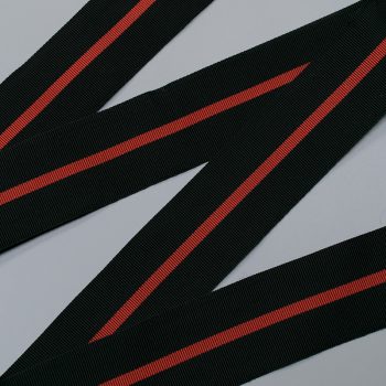 Тесьма репсовая, черный с красным, 40 мм (013464)