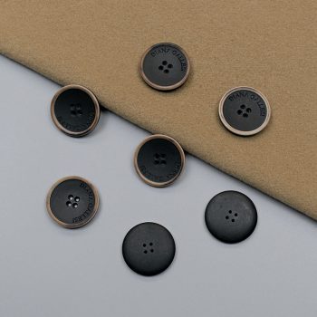 Пуговицы пластиковые, черный с бежевым, 27 мм (013590)