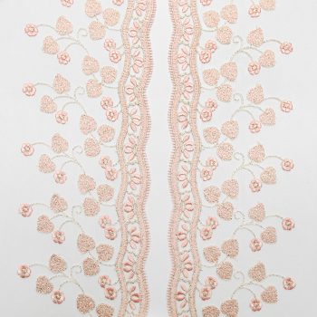 Вышивка на сетке с цветениями, коралловый-бежевый, правое и левое, 19 см (014037)