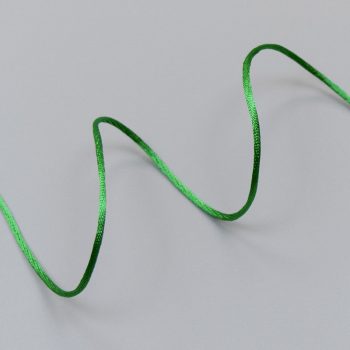 Шнур атласный круглый, 2 мм, зеленый (014122)