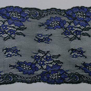 Кружево эластичное с вискозой, синие цветения на черном, 17 см, уценка (ILUNA) (014228)