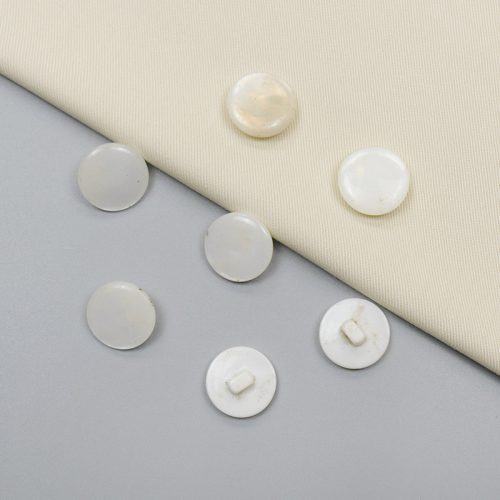 Пуговицы перламутровые, натуральный молочный, 17 мм (014458)