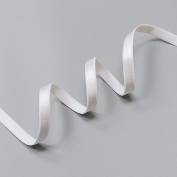 Резинка бретелечная 10 мм, молочный, 740/10 (Lauma) (014821) Резинка бретелечная 10 мм, молочный, 740/10 (Lauma) (014821)