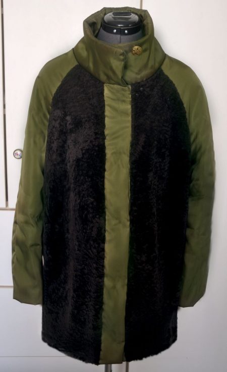 Курточка с натуральным мехом