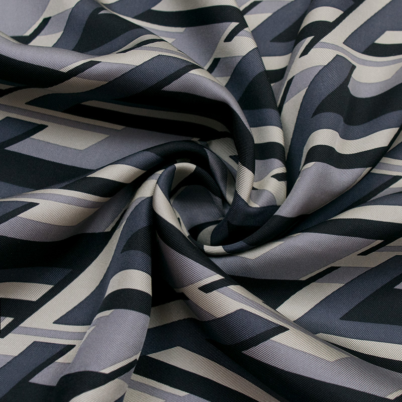 Твил шелковый с геометрическим принтом, цвет серый (012352)