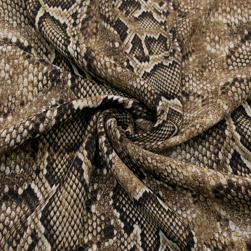 Мраморная вискоза с анималистичным принтом, коричневая кобра (012825)