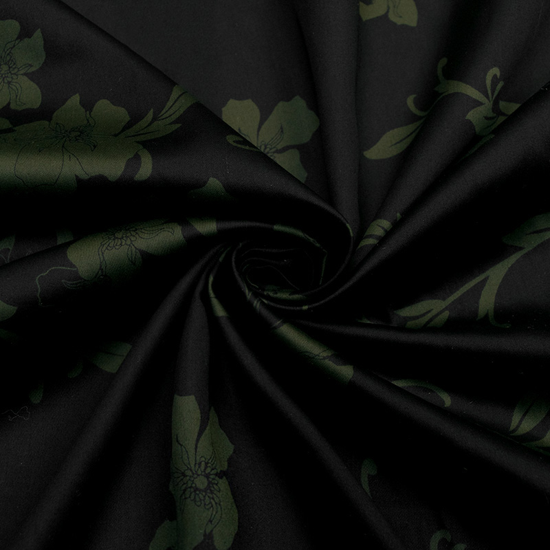 Сатин сорочечный с симметричным узором, темно-зеленые цветения (012914)